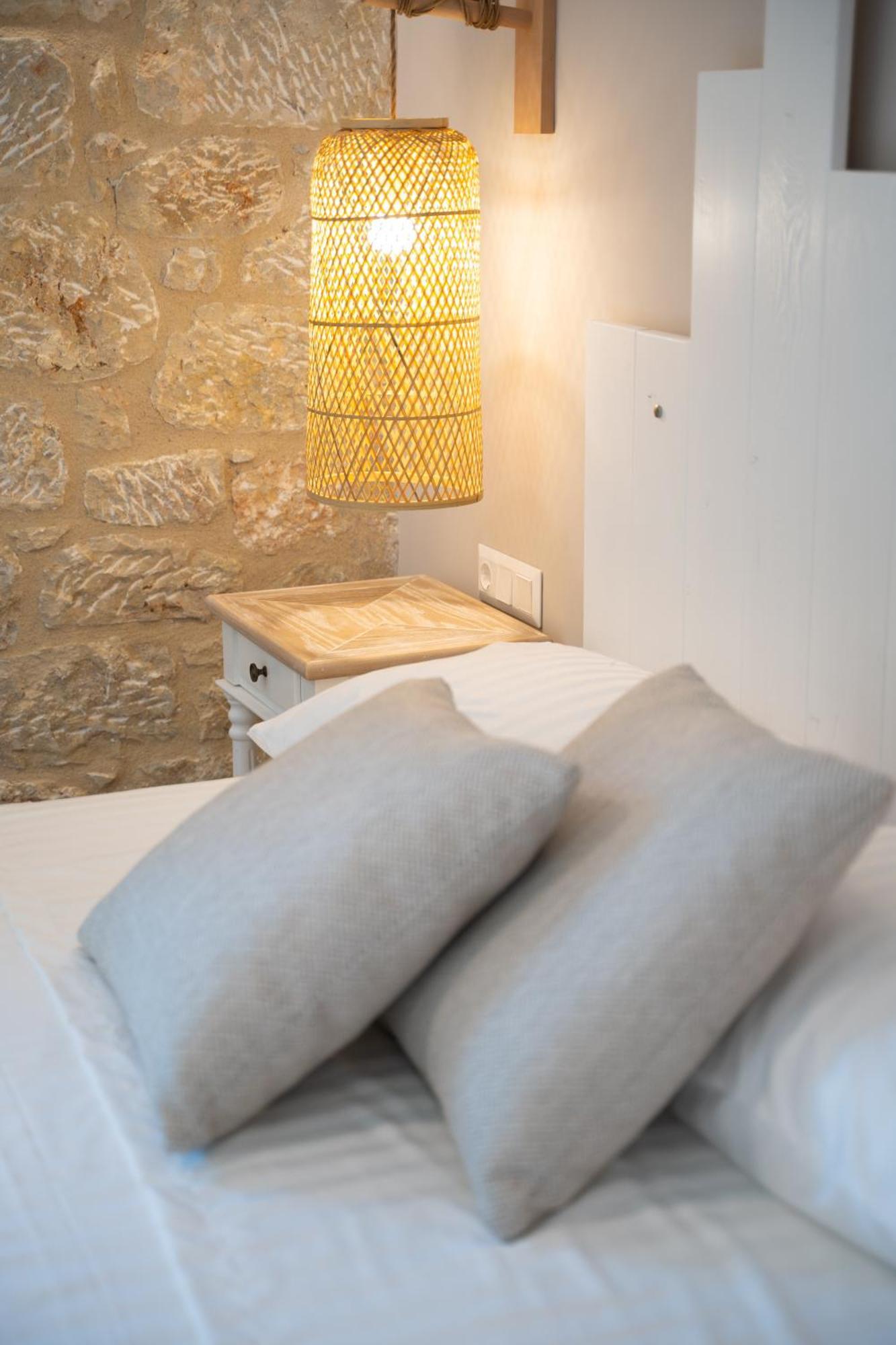 Olvio Suites Kardhamili Ngoại thất bức ảnh