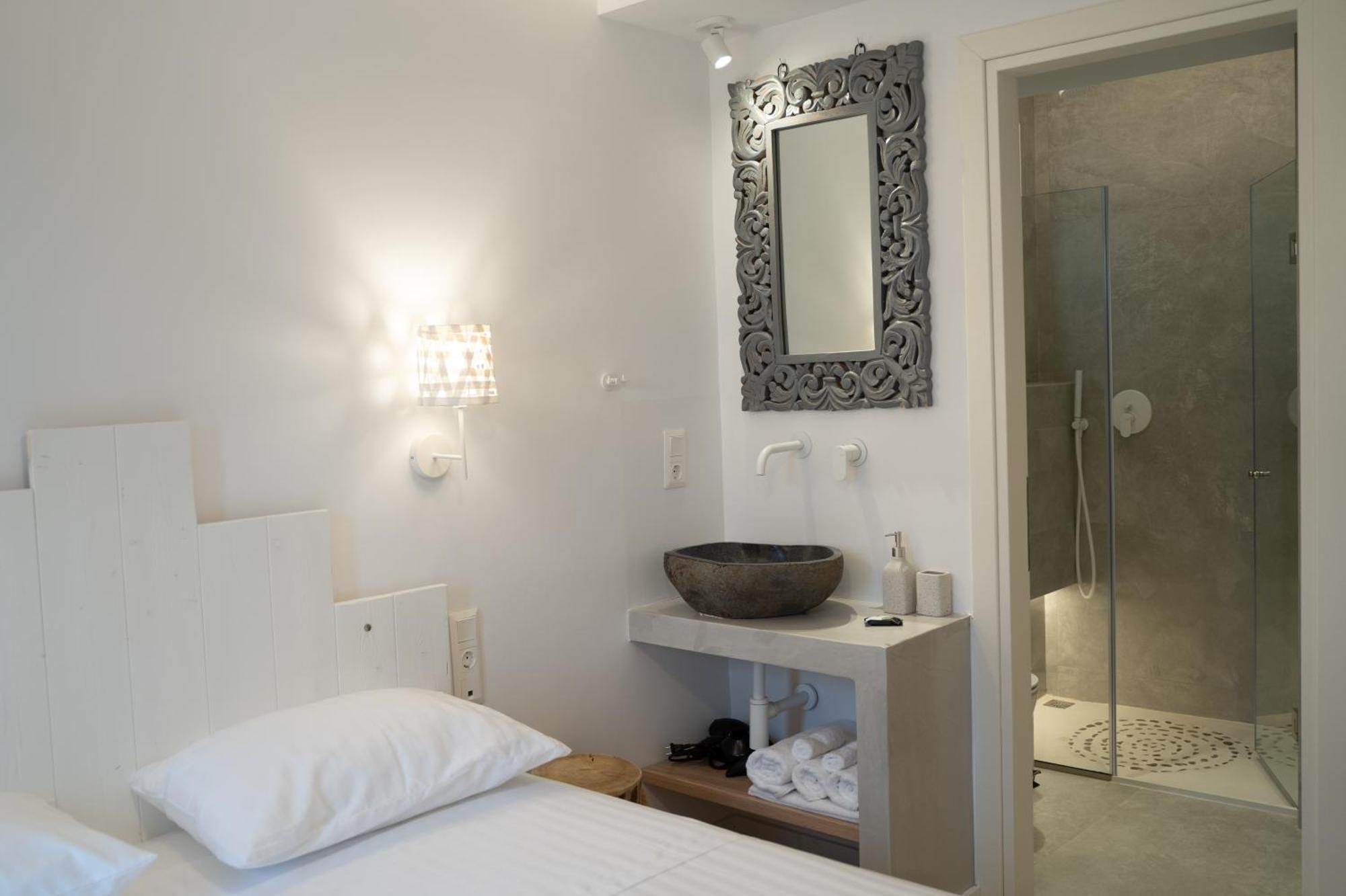 Olvio Suites Kardhamili Ngoại thất bức ảnh