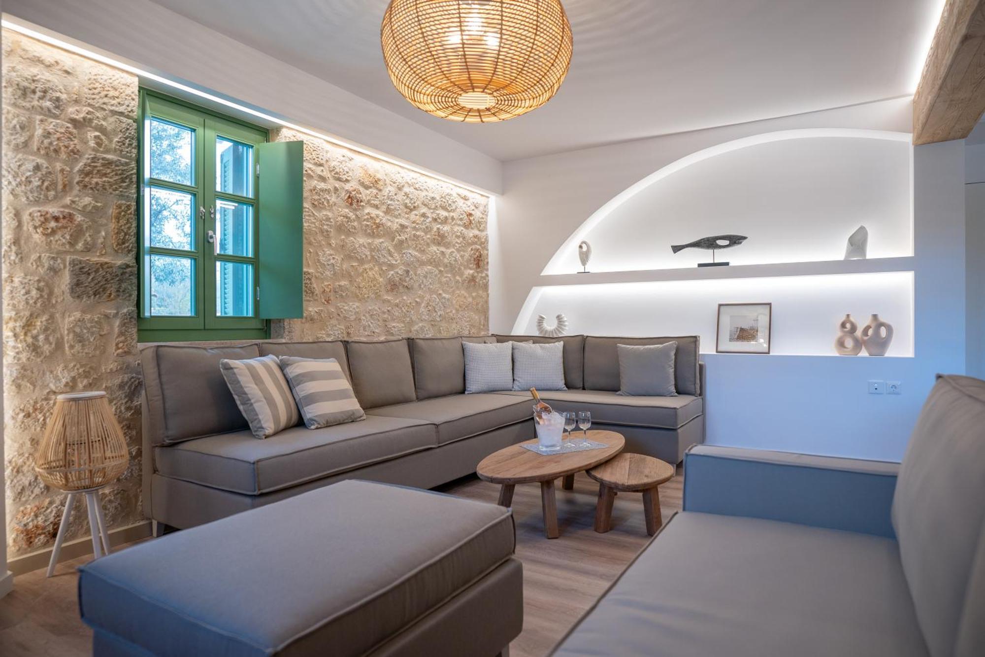 Olvio Suites Kardhamili Ngoại thất bức ảnh