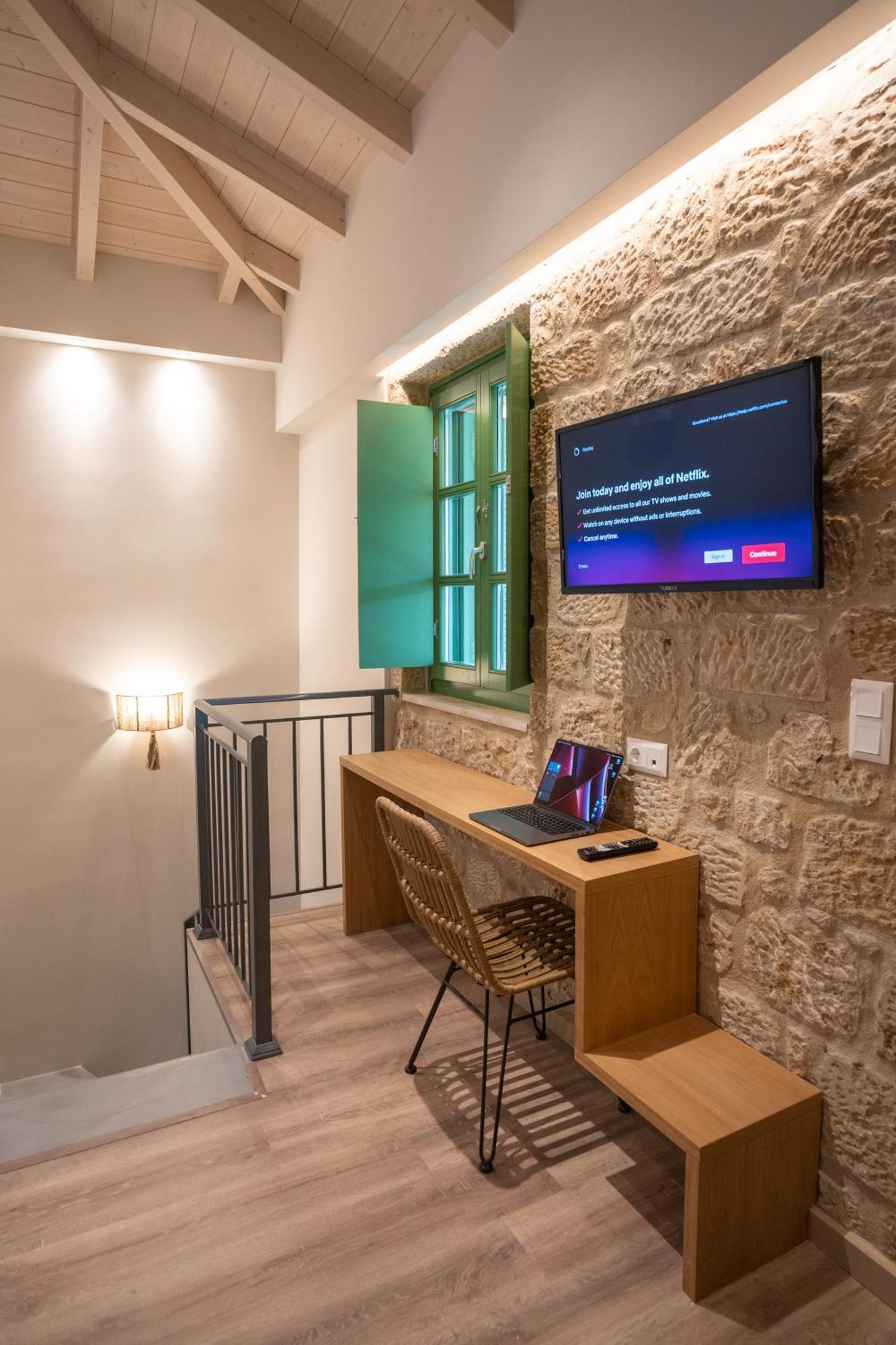 Olvio Suites Kardhamili Ngoại thất bức ảnh