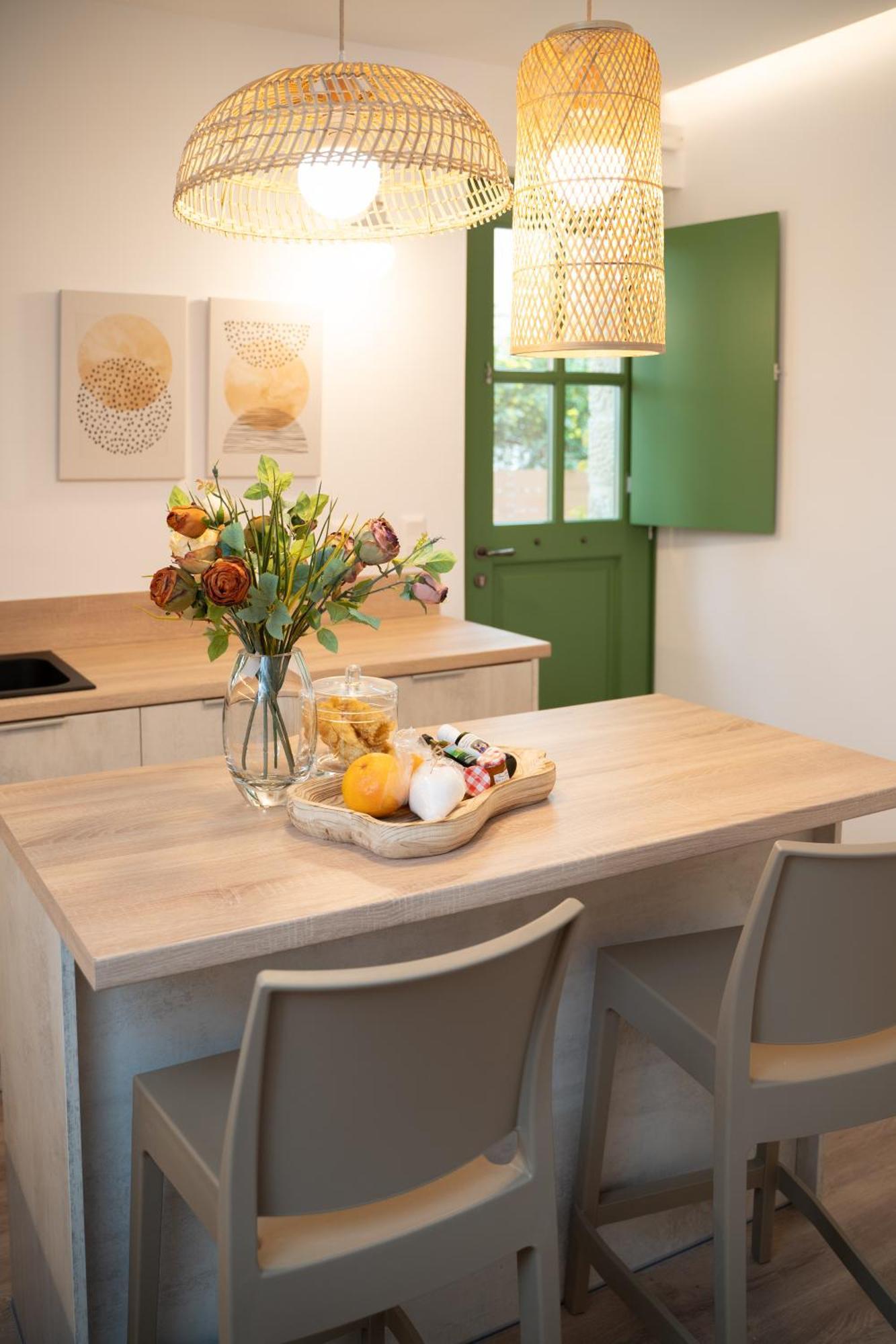 Olvio Suites Kardhamili Ngoại thất bức ảnh
