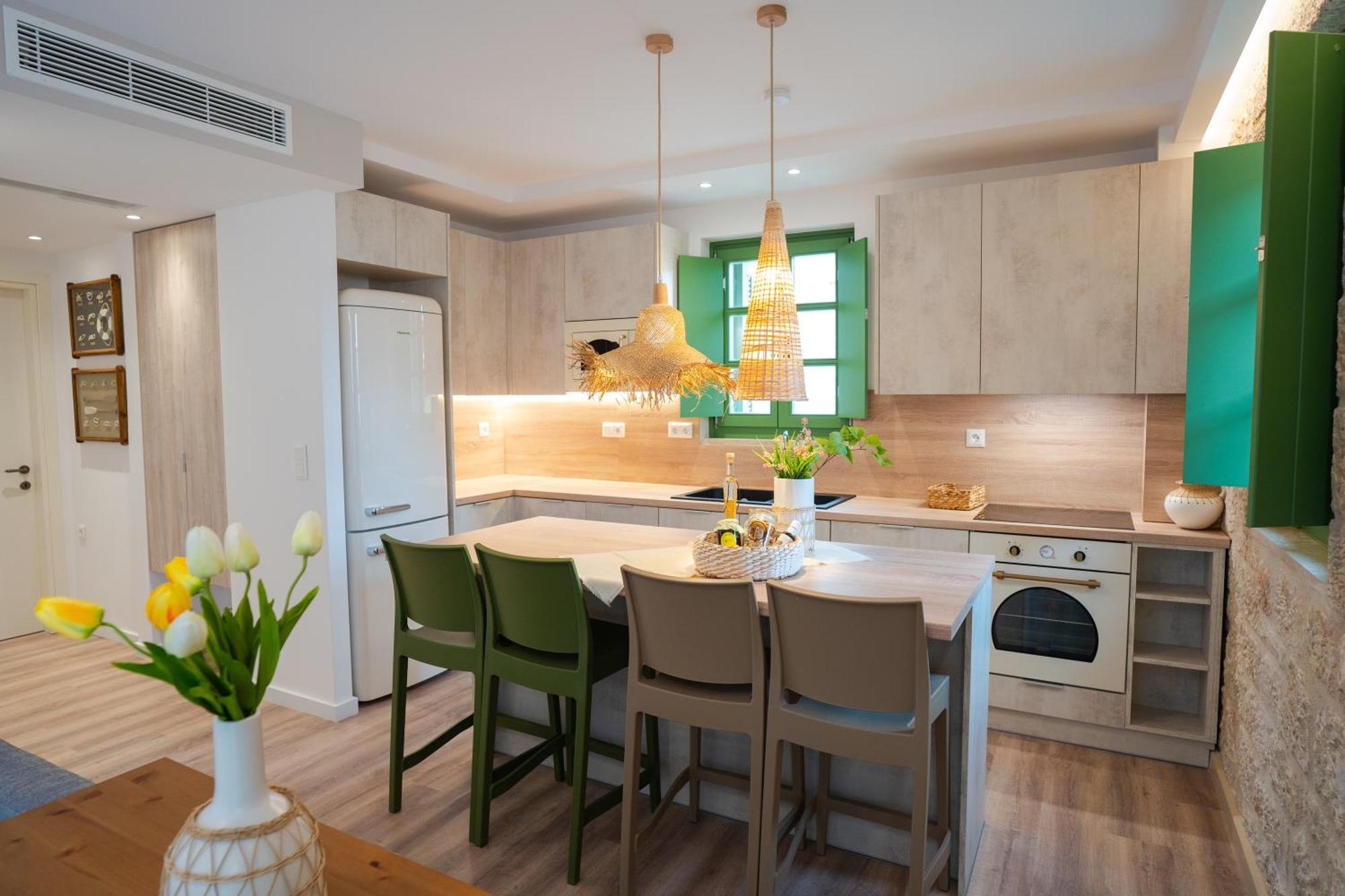 Olvio Suites Kardhamili Ngoại thất bức ảnh