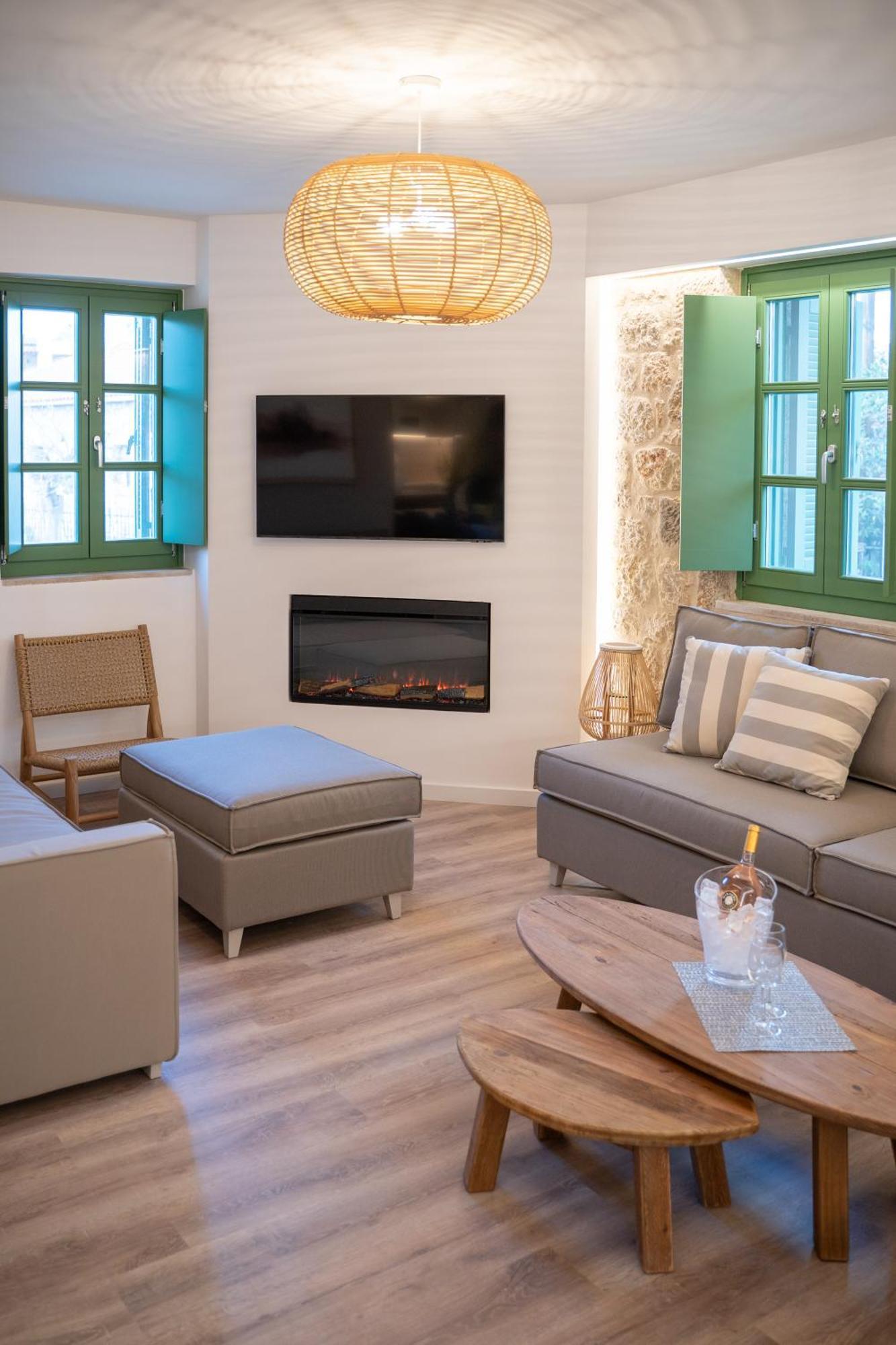 Olvio Suites Kardhamili Ngoại thất bức ảnh